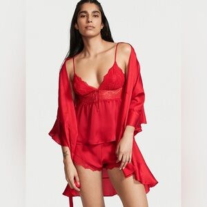 Victoria’s Secret Lace Satin Cami Top Red Size Small